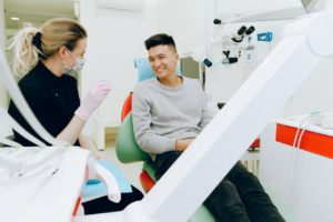 Dentist 